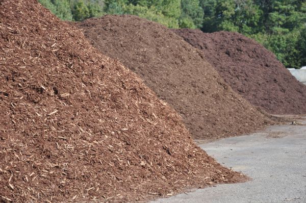Brown Mulch Delivery in Poughkeepsie